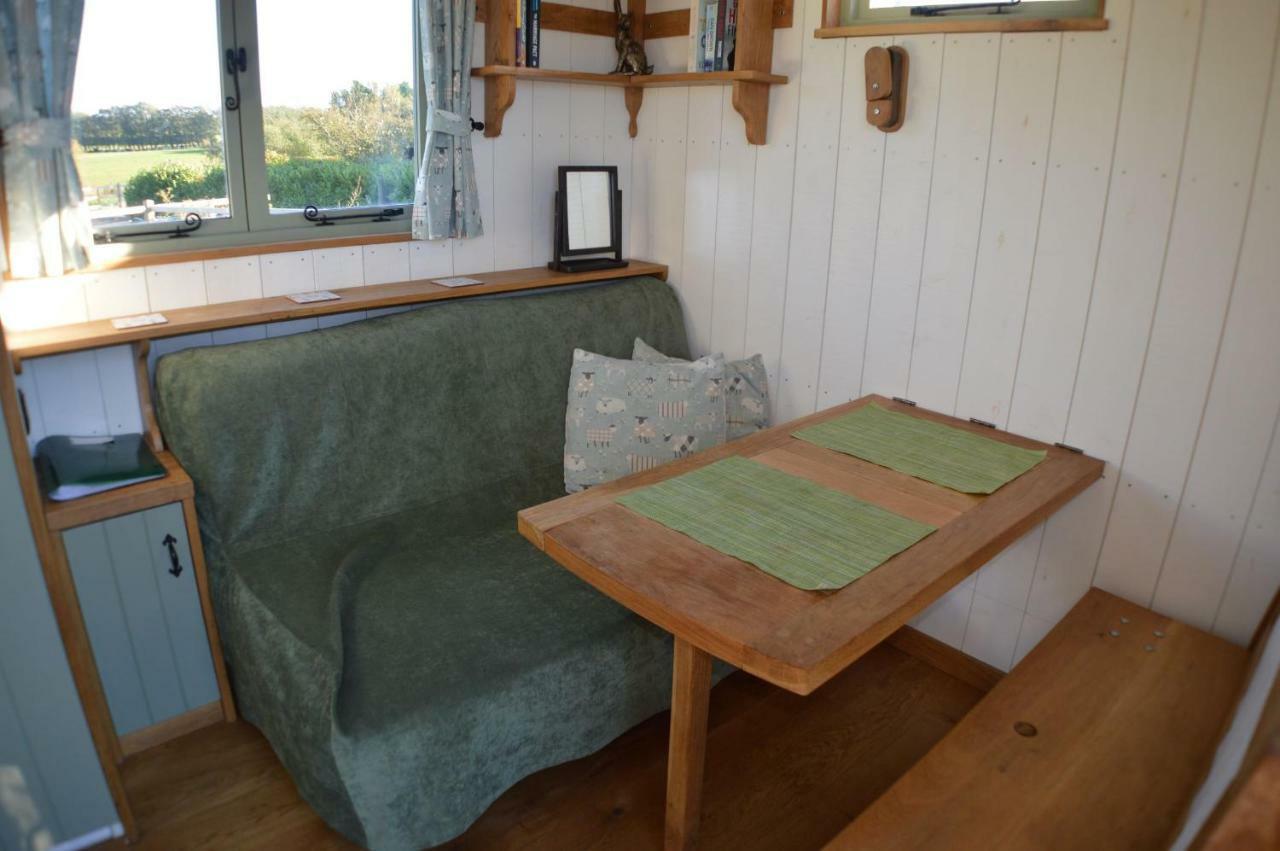 Rose Shepherds Hut Badlesmere Exterior foto